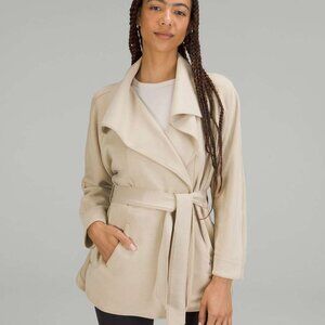 Lululemon Softstreme Belted Wrap in Trench Size M/L
